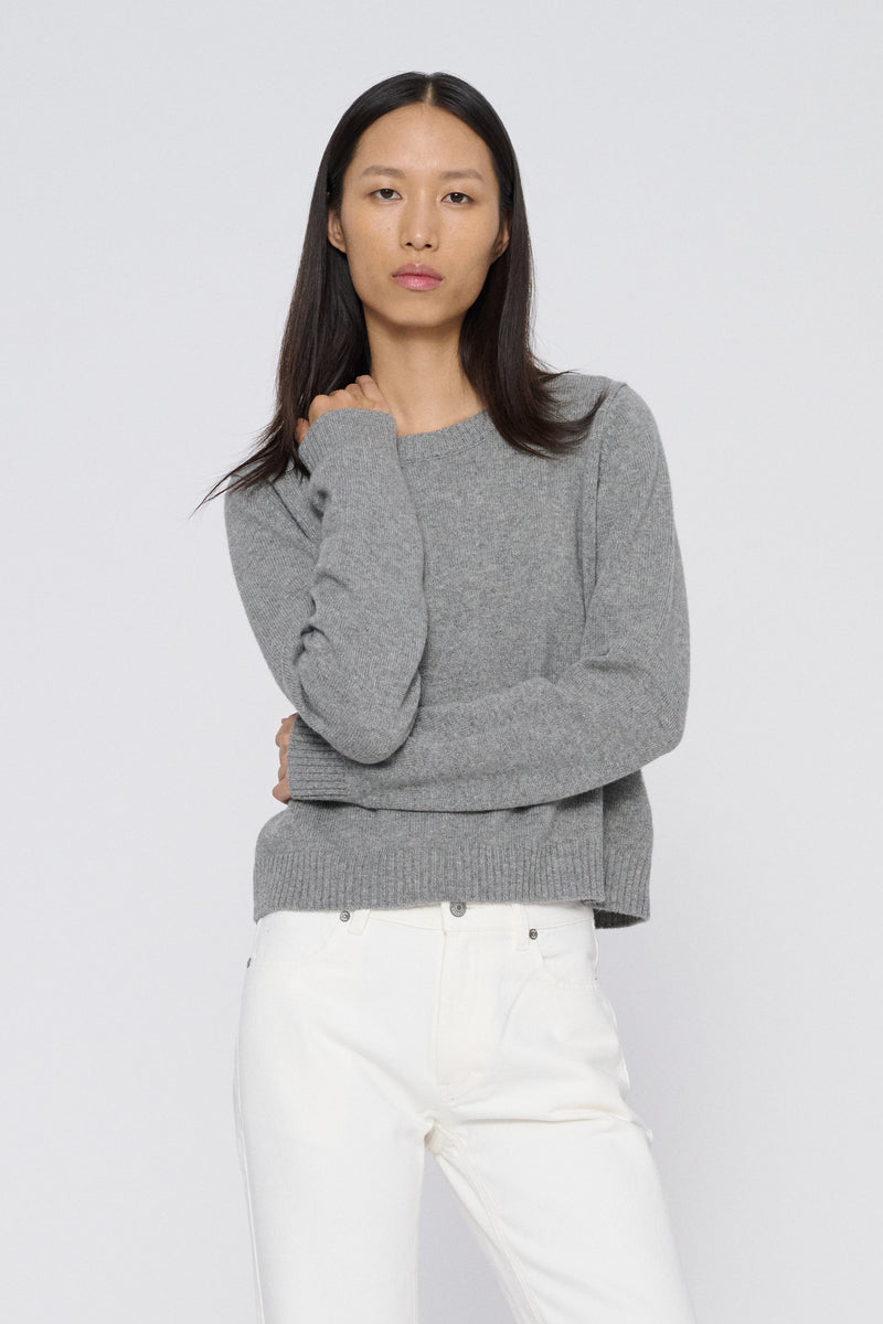 Sweter Classic 02