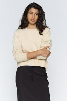 Sweter Classic 02